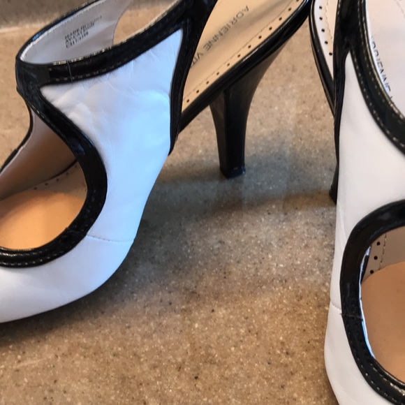 Adrienne Vittadini pumps - Picture 9 of 11